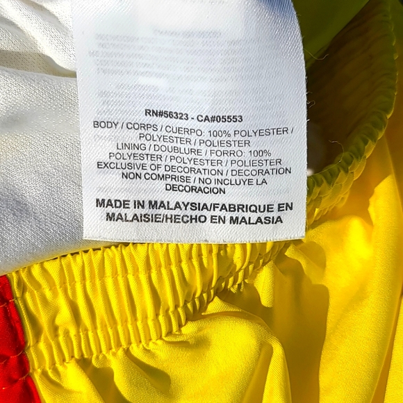 Nike bright yellow jogging shorts - Picture 6 of 7